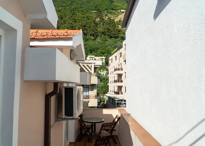 Apartments Stari Ribar